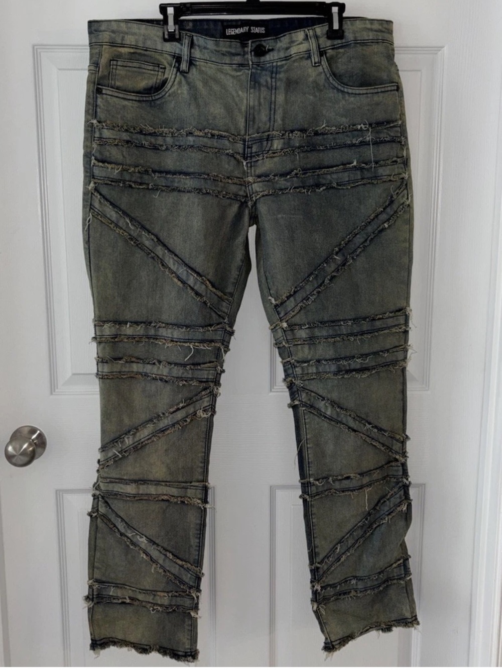 Legendary Status Men's Jeans Thrashed Distressed Size 36 36x32